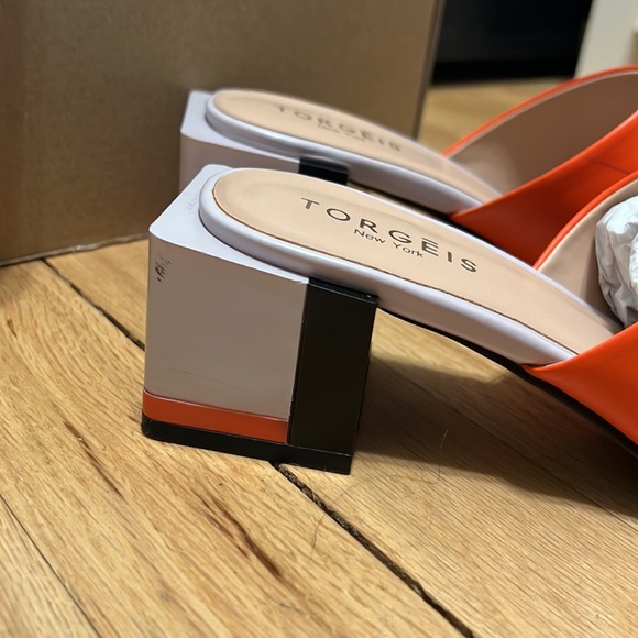 Colorblock Mules - Picture 2 of 5